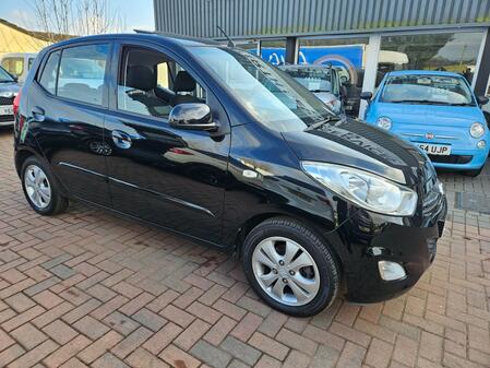 HYUNDAI I10 1.2 Style 5 Door Hatchback / heated seats / sunroof 