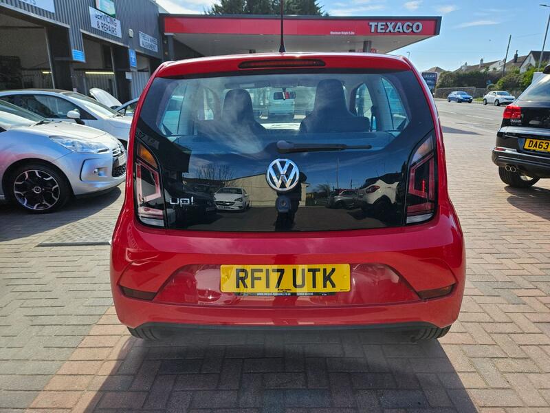 VOLKSWAGEN UP