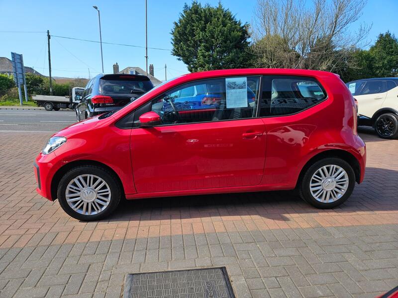 VOLKSWAGEN UP
