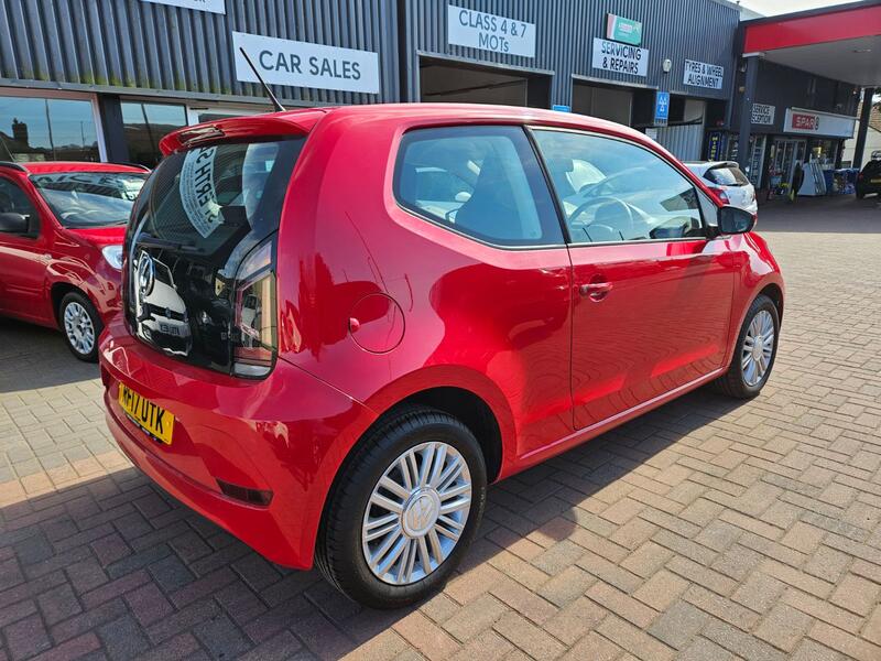 VOLKSWAGEN UP