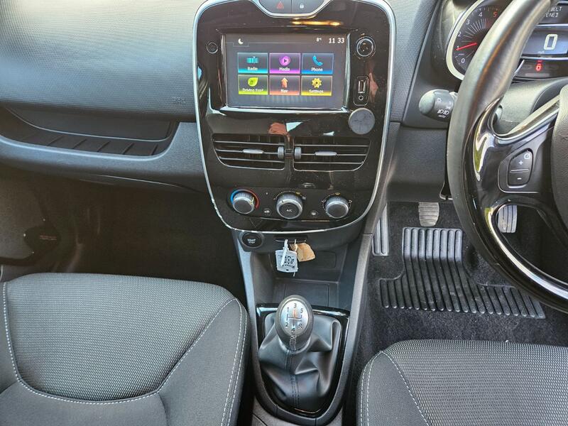 RENAULT CLIO