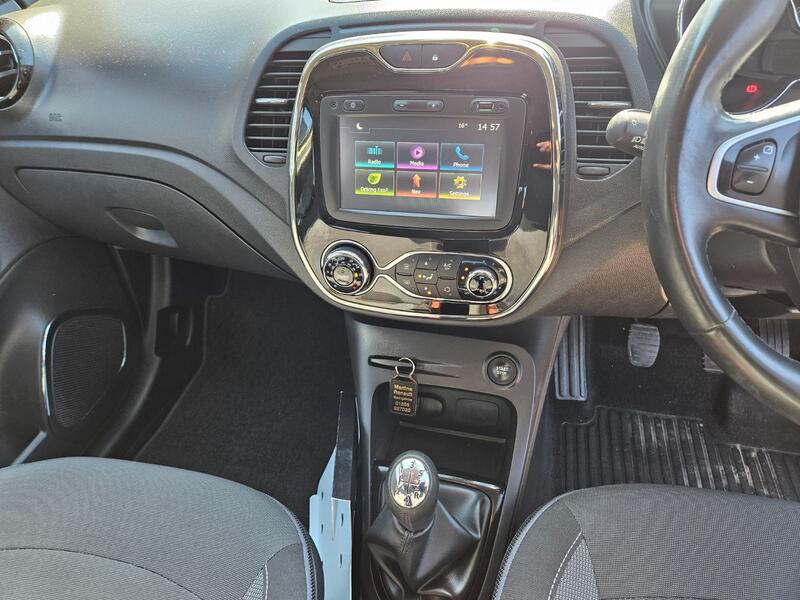 RENAULT CAPTUR