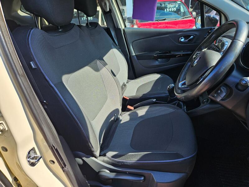 RENAULT CAPTUR