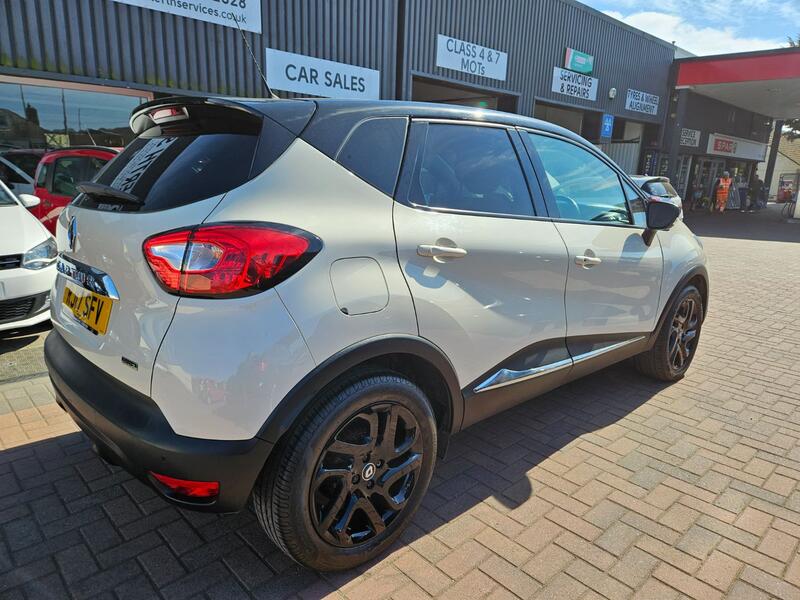 RENAULT CAPTUR