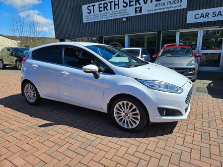 FORD FIESTA 1.5 TDCi Titanium