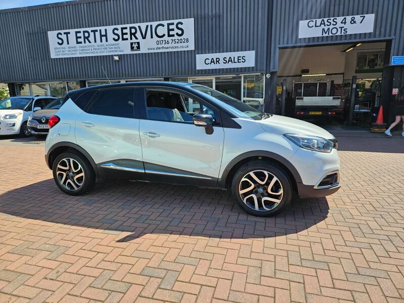 RENAULT CAPTUR 1.5 Iconic Nav dCi 110