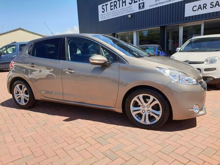 PEUGEOT 208 1.6 E-HDI ALLURE 5 DOOR HATCHBACK ***65,000 MILES ONLY***NOW SOLD***