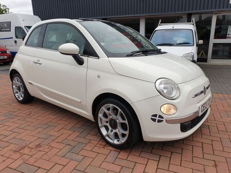 FIAT 500 LOUNGE ***32,000 MILES ONLY*** NOW SOLD ***