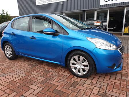 PEUGEOT 208 1.4 HDI ACCESS 5 DOOR HATCHBACK ***33,000 MILES***